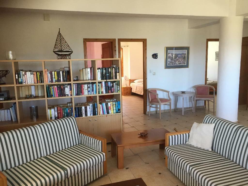 Villas Alexandros Petrino Kalamaki  Zewnętrze zdjęcie